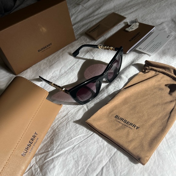 Authentic Burberry Sunglasses - Picture 3 of 7